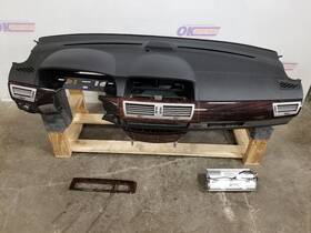 251-58883 Bmw 06 2006 760li Dash Black With Srs Wood Trim Bezel And Glove Box