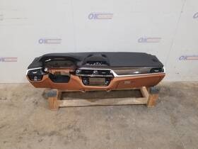 251.bm1o23 Bmw 23 2023 530i Dash Panel Assembly With Srs Cognac