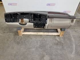251-01046 Cadillac 05 2005 Escalade Dash Panel Assembly Shale With Srs