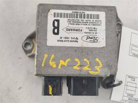 591-00773 Ford Chassis Ecm Air Bag Front Behind Center Dash Fits 04-07 Taurus 3791838