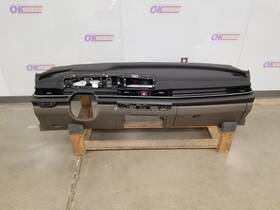 251.ki1325 Kia 25 2025 Carnival Ex Dash Panel Brown With Srs Bezel And Glove Box