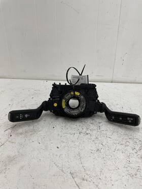 Pt00039118 Rivian 2023 R1s Steering Wheel Clock Spring With Wiper And Gear Select Combo Switch