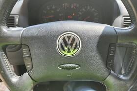 253-52095bl Volkswagen Driver Air Bag Front Wheel 4 Spoke Fits 00-06 Jetta 2093163