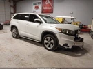 Driver Left Air Bag Roof Fits 14-15 Highlander 5643713. Fixed Price $350.00.